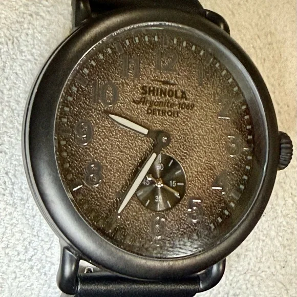 Shinola Runwell Argonite 1069 Blackout Classic Mens Watch - Picture 2 of 7